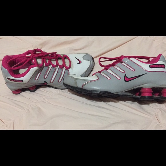 Shoes and purse - Picture 5 of 8